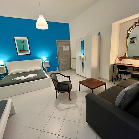 Bed and Breakfast Pop Santa Chiara Nápoles Exterior foto