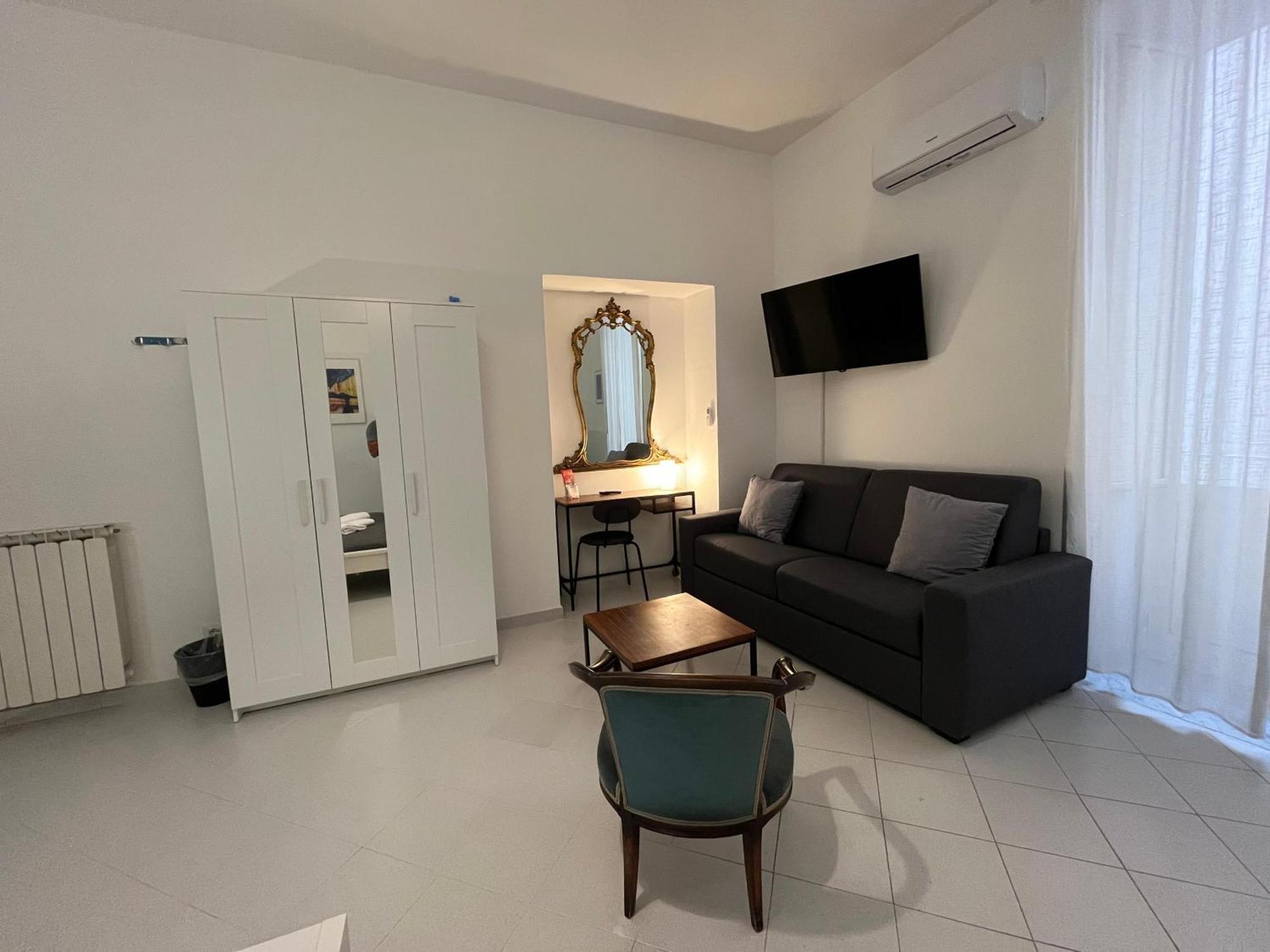 Bed and Breakfast Pop Santa Chiara Nápoles Exterior foto
