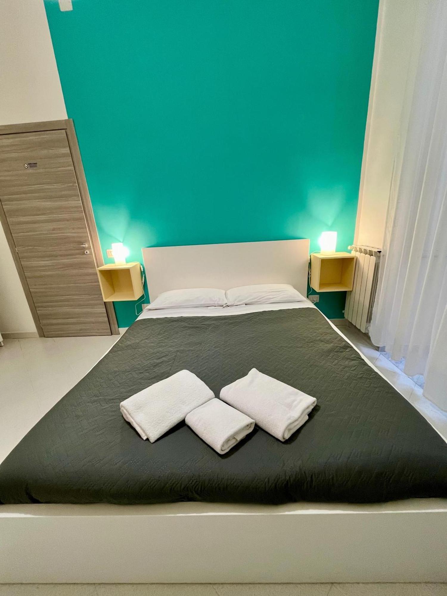 Bed and Breakfast Pop Santa Chiara Nápoles Exterior foto